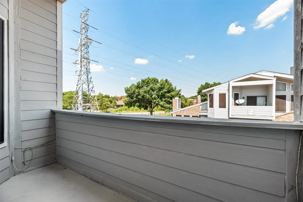 17490 Meandering Way #202 Dallas, TX 75252