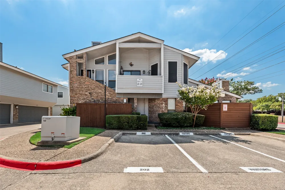 17490 Meandering Way #202 Dallas, TX 75252