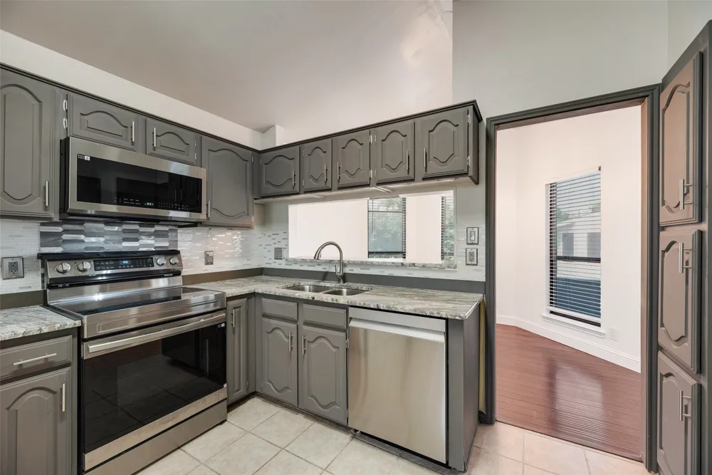 17490 Meandering Way #202 Dallas, TX 75252
