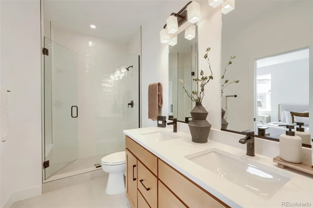 3435 W Elmhurst Place Littleton, CO 80120