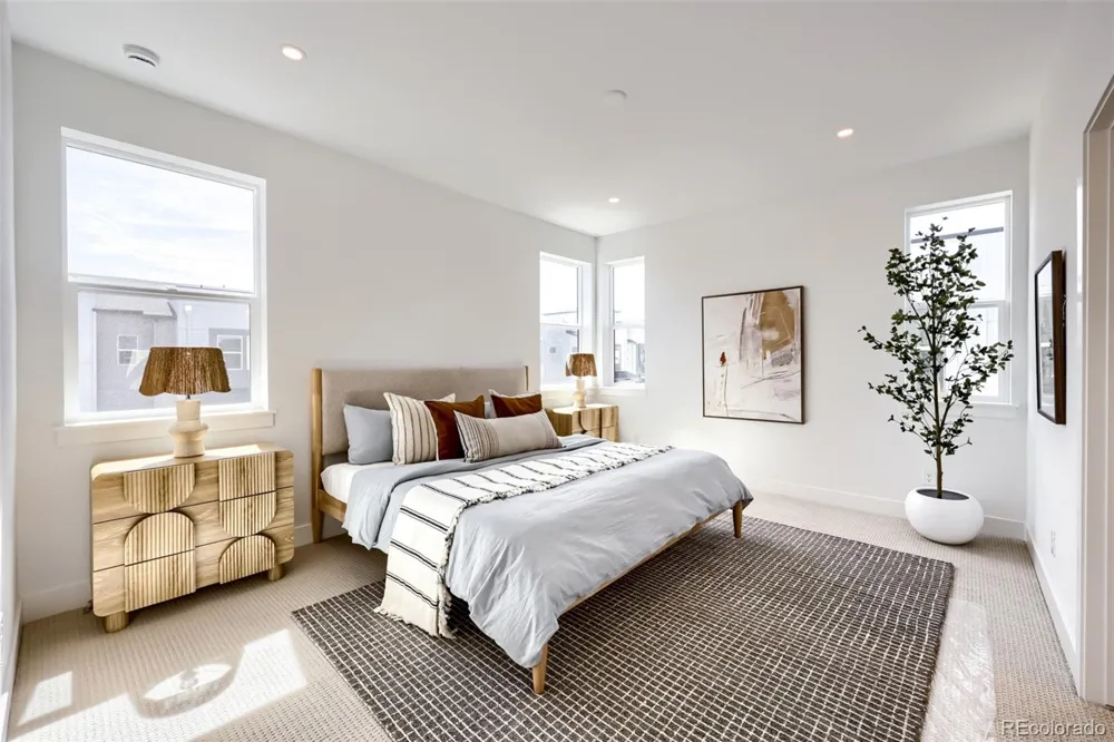 3435 W Elmhurst Place Littleton, CO 80120