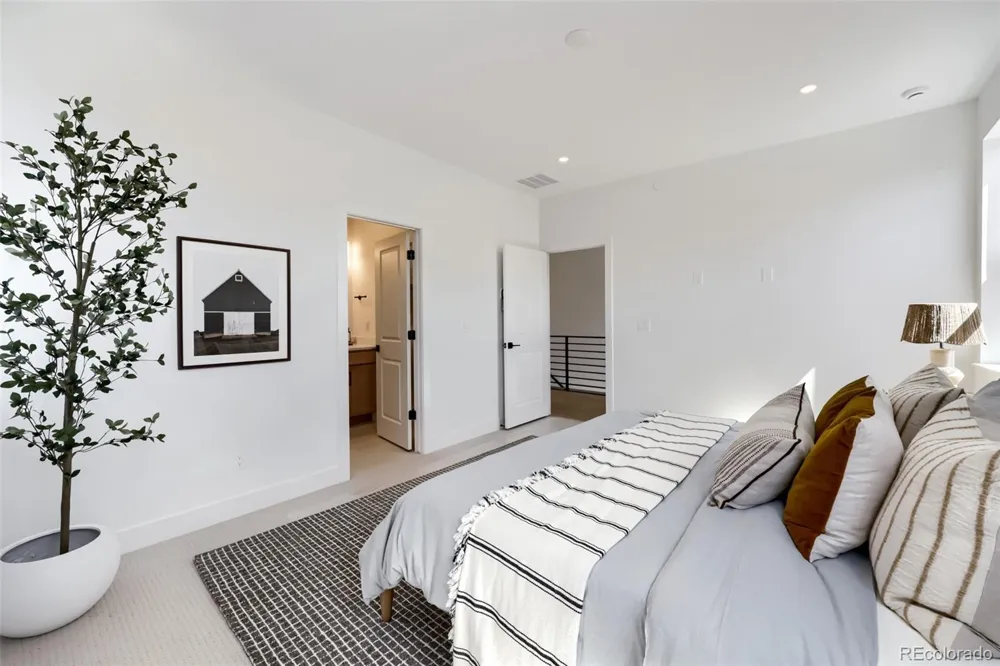 3435 W Elmhurst Place Littleton, CO 80120