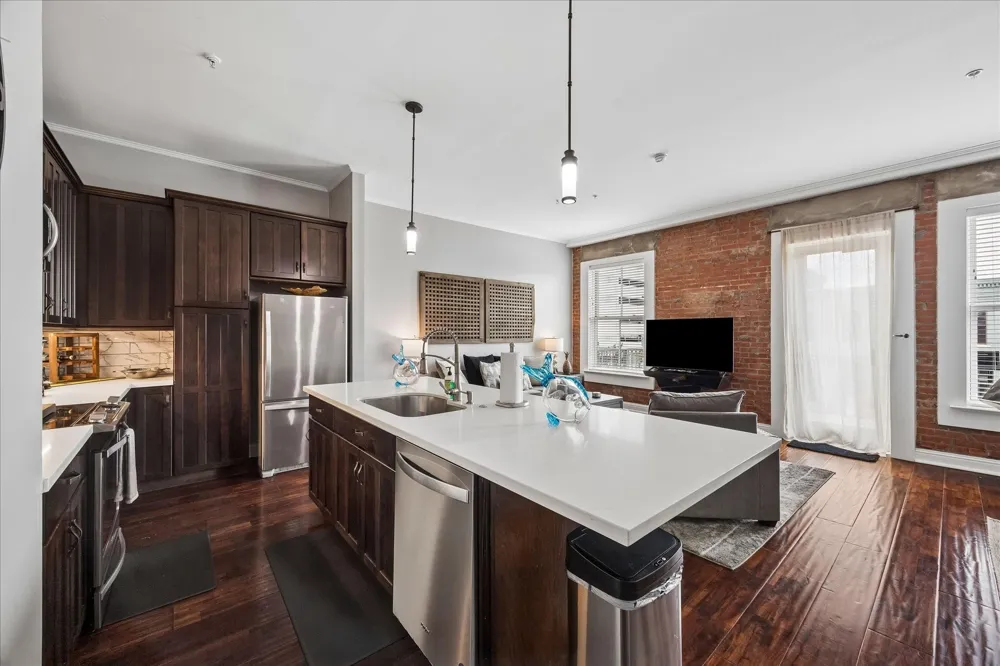 222 20th Street Galveston, TX 77550