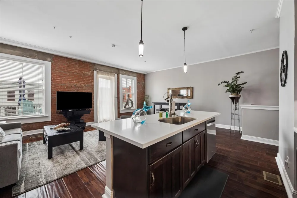 222 20th Street Galveston, TX 77550
