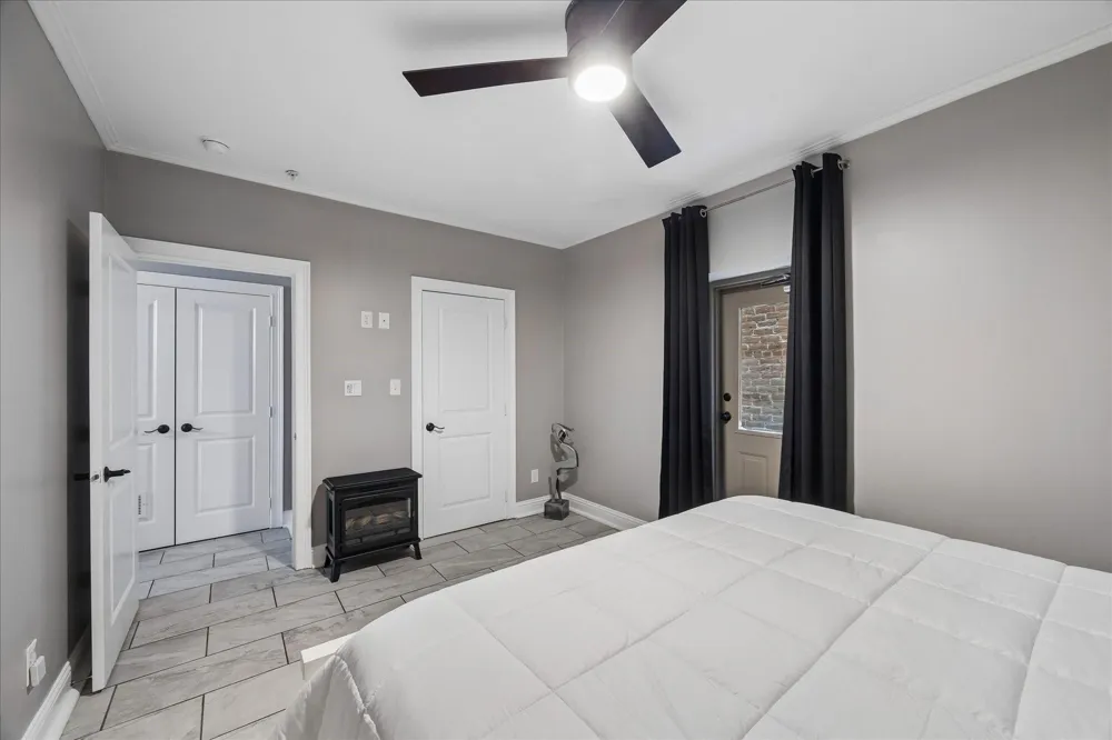 222 20th Street Galveston, TX 77550