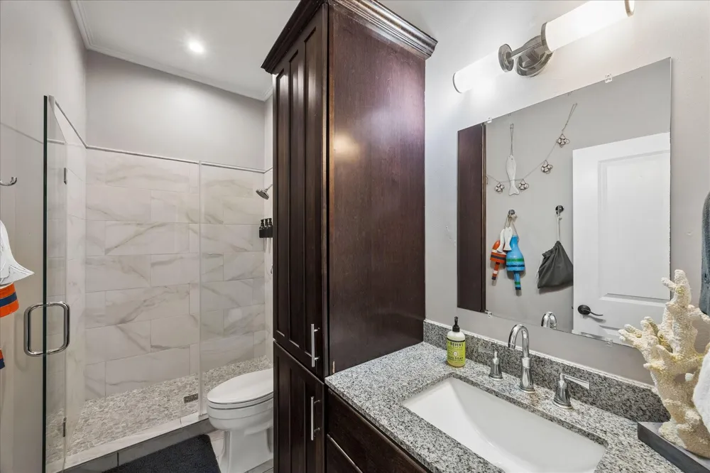 222 20th Street Galveston, TX 77550