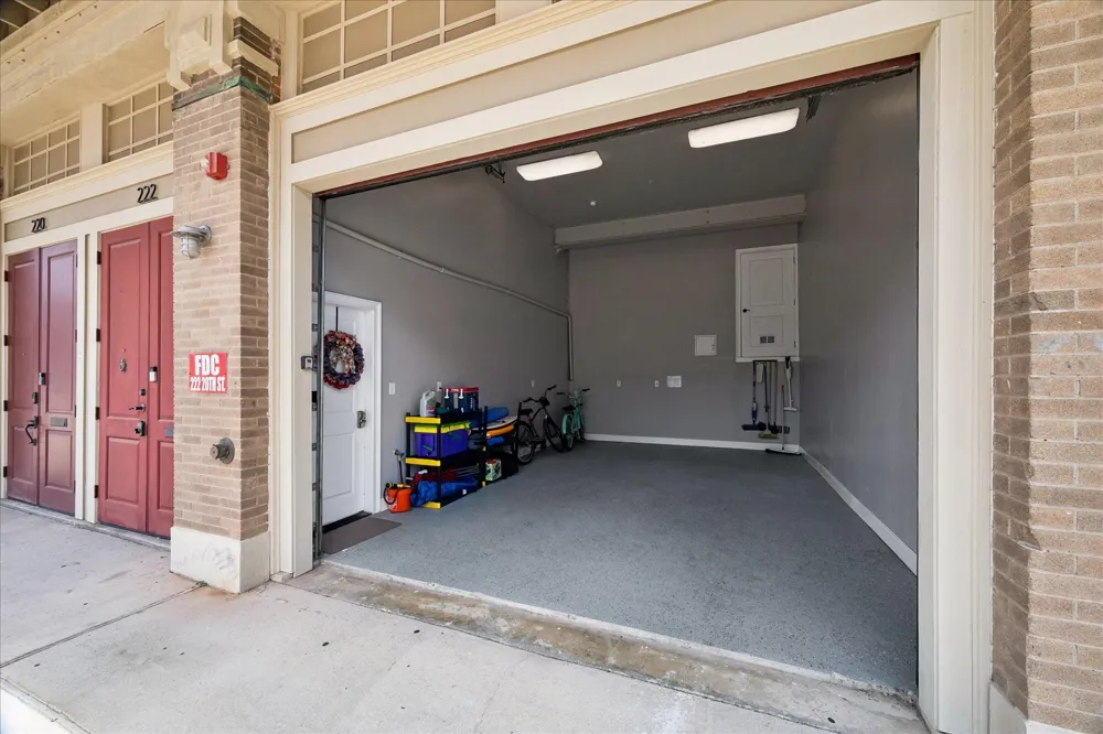 222 20th Street Galveston, TX 77550