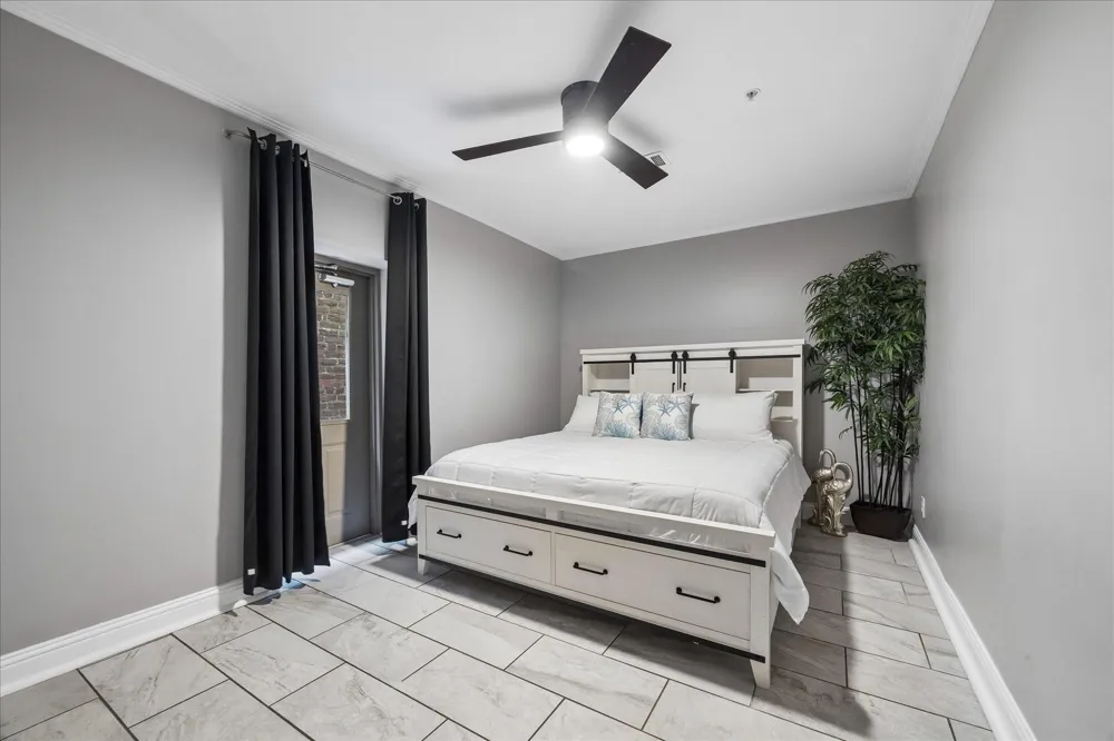 222 20th Street Galveston, TX 77550