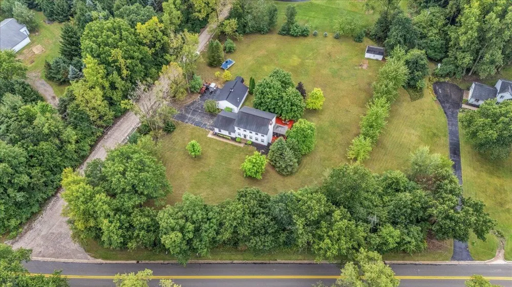 3100 Fry Road Highland, MI 48357