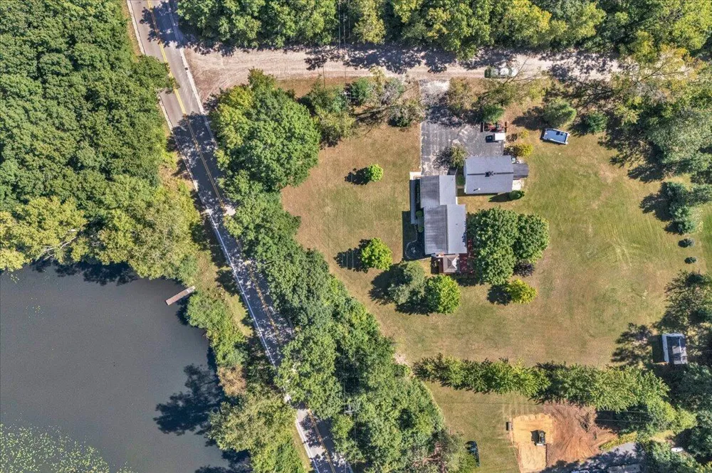 3100 Fry Road Highland, MI 48357