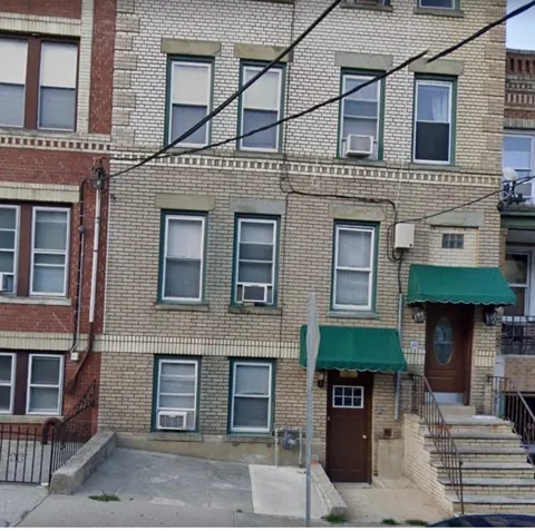 40 64TH ST