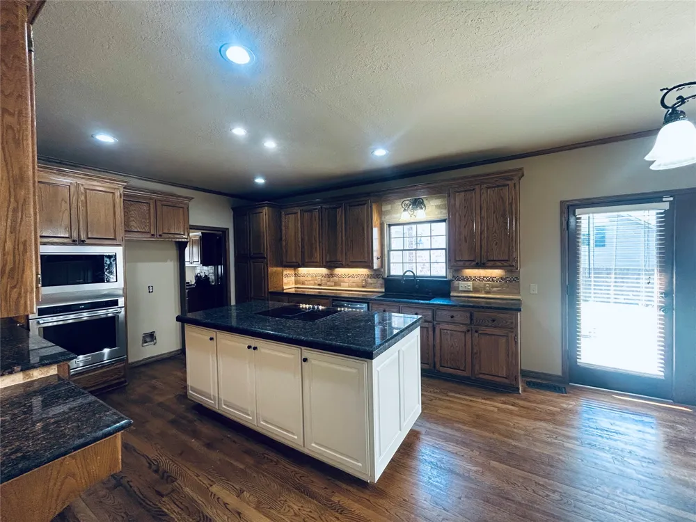 3622 E 87th Street Tulsa, OK 74137