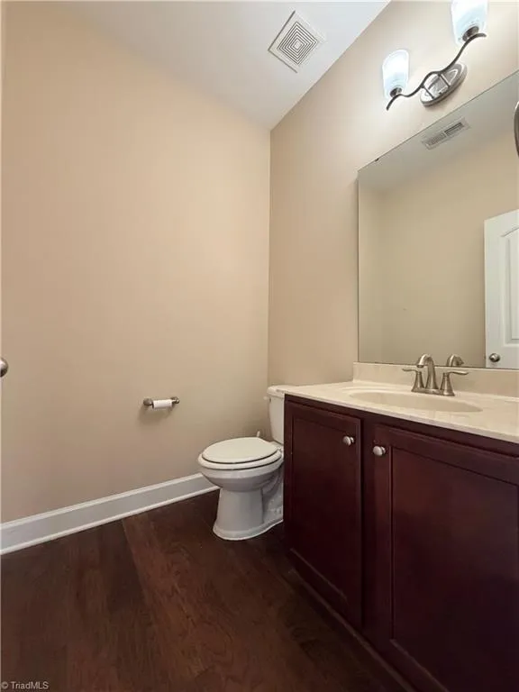 4022 Canterwood Drive Greensboro, NC 27410