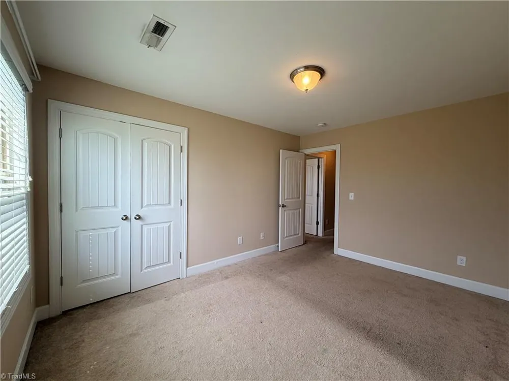 4022 Canterwood Drive Greensboro, NC 27410