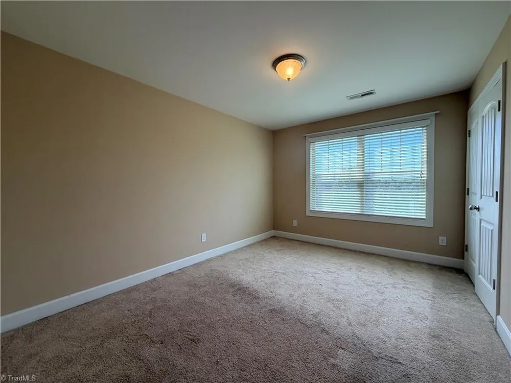 4022 Canterwood Drive Greensboro, NC 27410