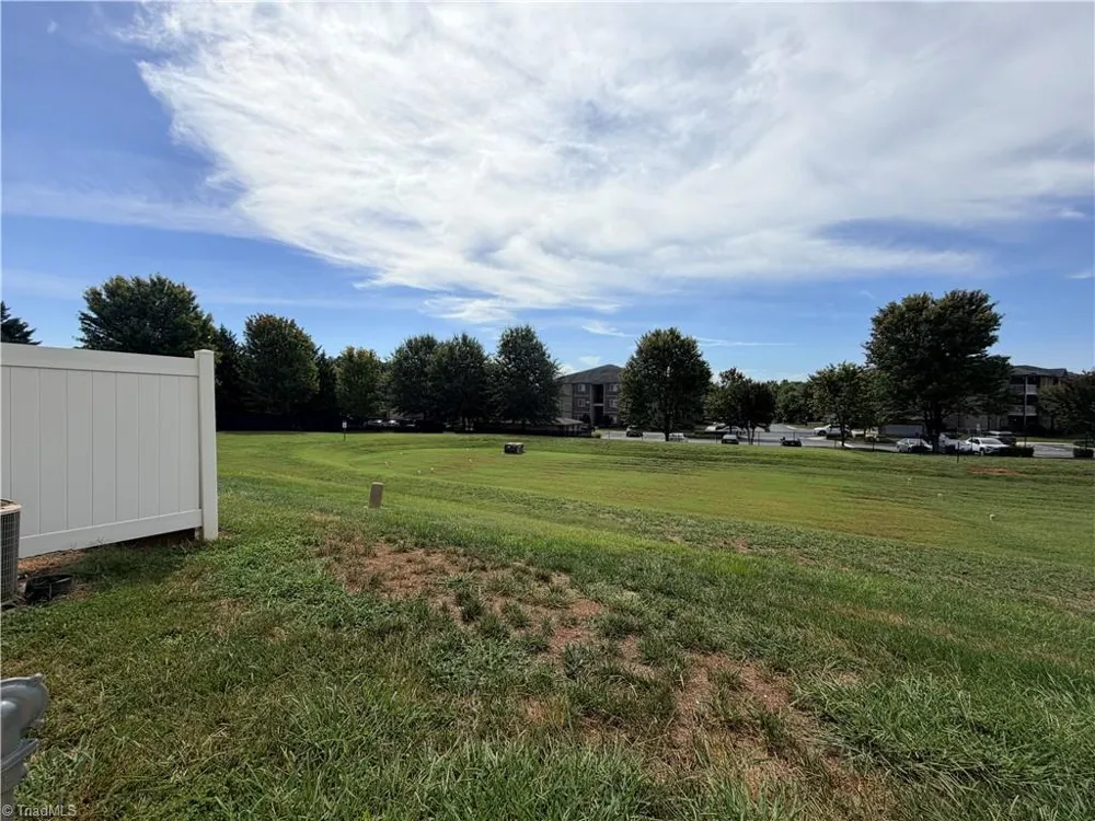 4022 Canterwood Drive Greensboro, NC 27410