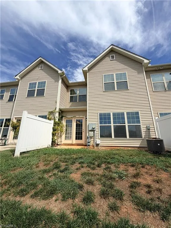 4022 Canterwood Drive Greensboro, NC 27410