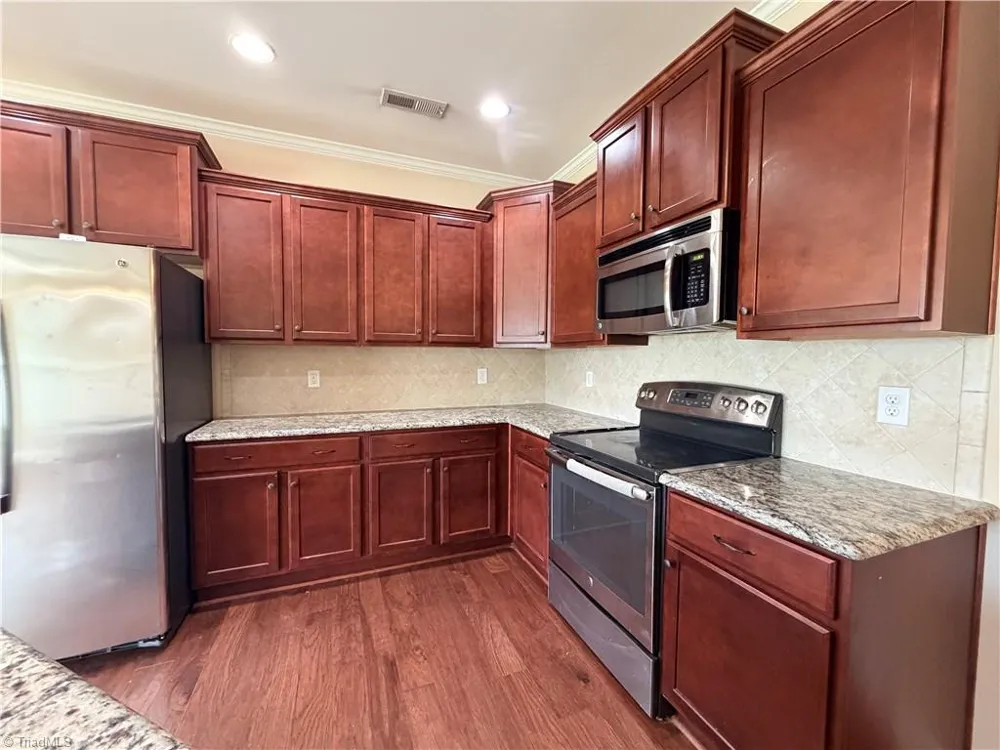 4022 Canterwood Drive Greensboro, NC 27410