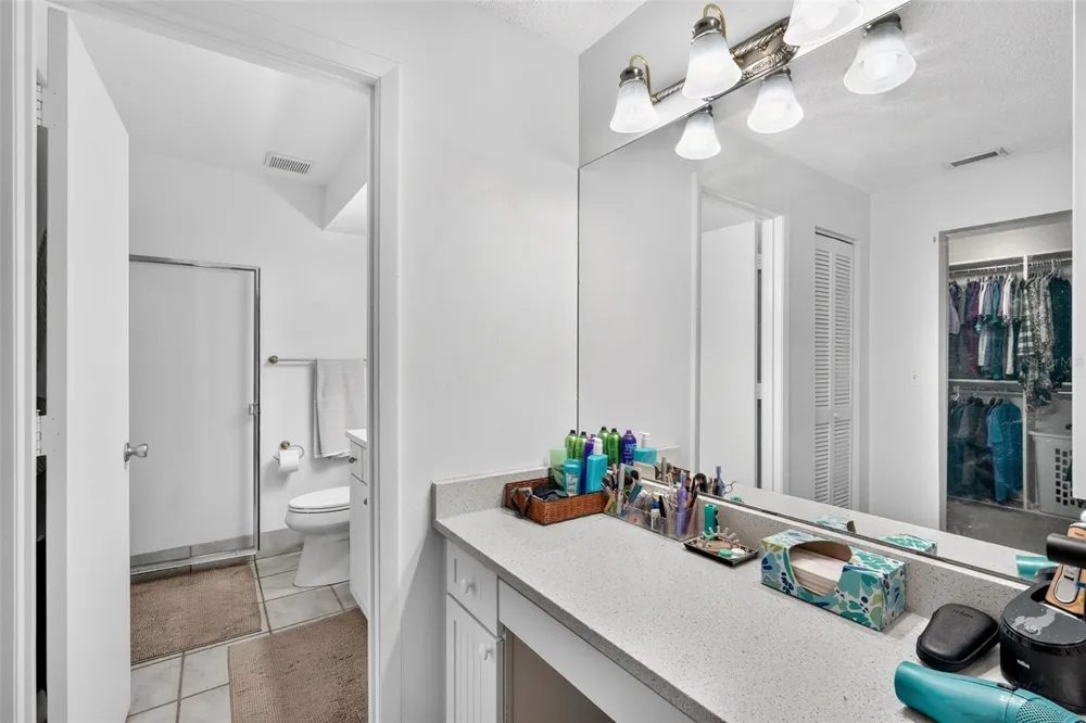 7283 ELEANOR CIRCLE Sarasota, FL 34243