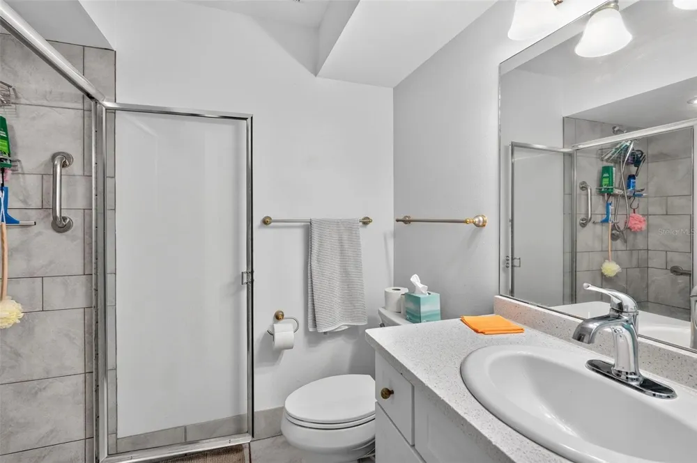 7283 ELEANOR CIRCLE Sarasota, FL 34243