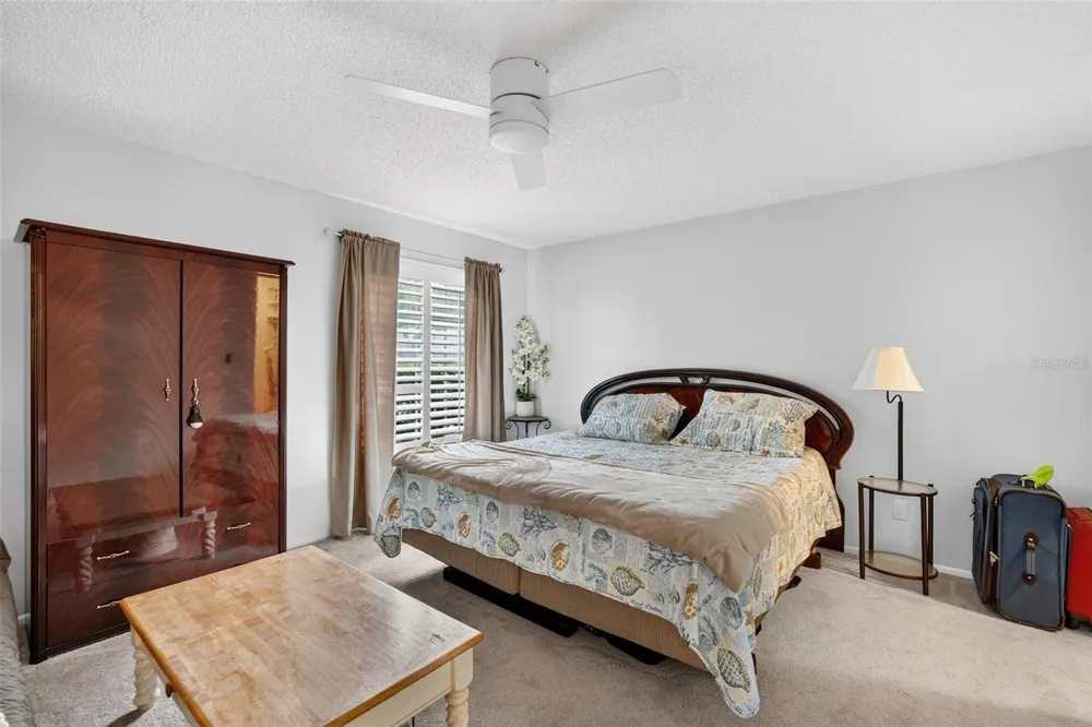7283 ELEANOR CIRCLE Sarasota, FL 34243
