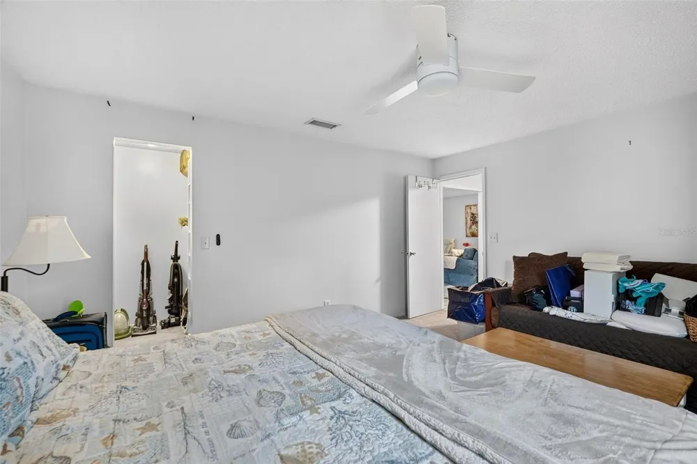 7283 ELEANOR CIRCLE Sarasota, FL 34243