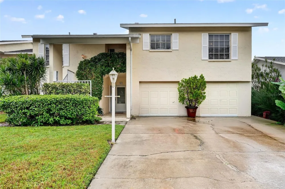 7283 ELEANOR CIRCLE Sarasota, FL 34243