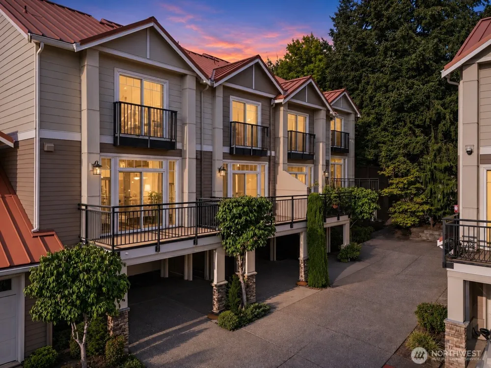 12721 SE 41st Place #214 Bellevue, WA 98006