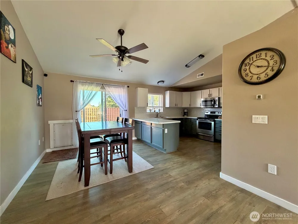 1616 NE Pirate Lane Moses Lake, WA 98837