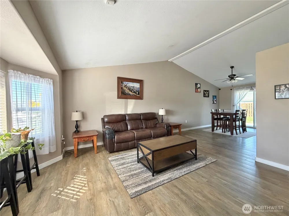 1616 NE Pirate Lane Moses Lake, WA 98837