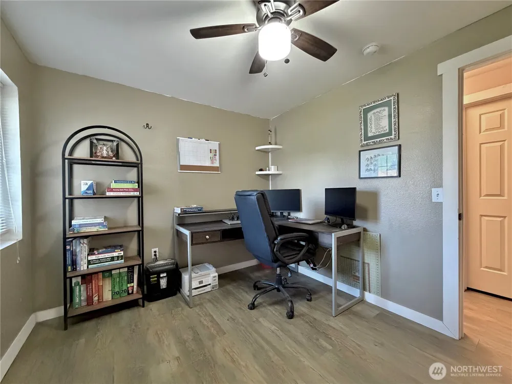 1616 NE Pirate Lane Moses Lake, WA 98837