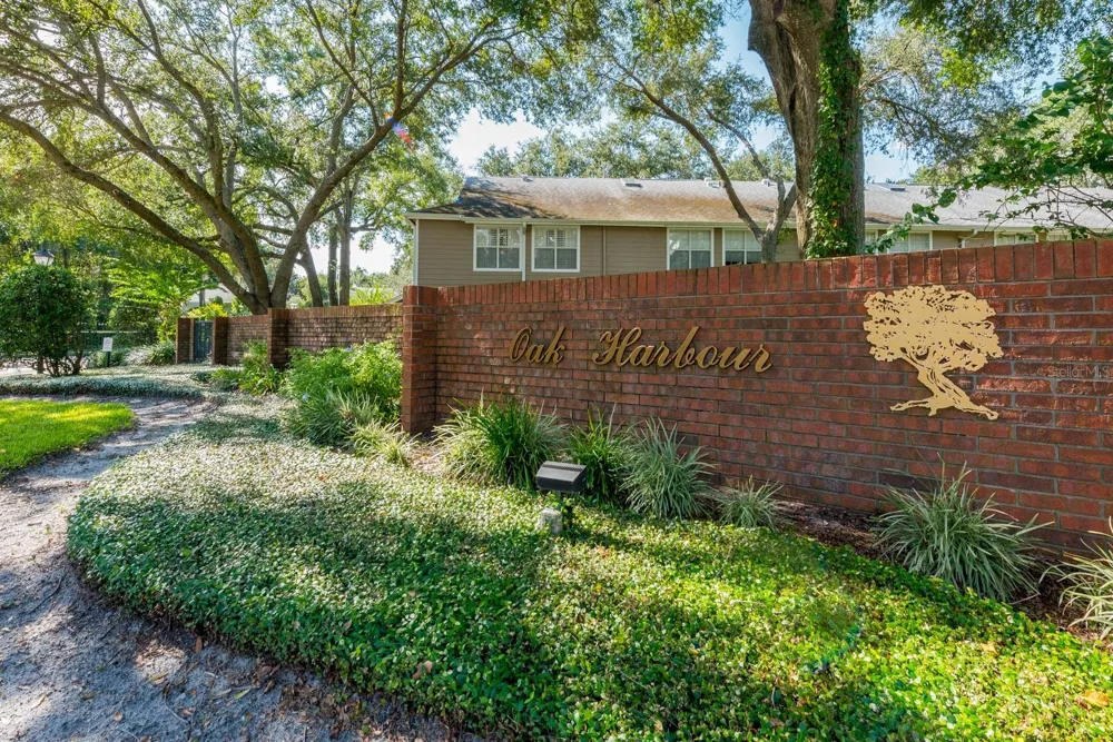 604 CHESTNUT OAK CIRCLE #102 Altamonte Springs, FL 32701