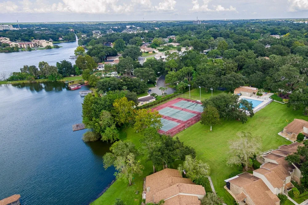 604 CHESTNUT OAK CIRCLE #102 Altamonte Springs, FL 32701