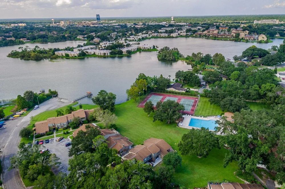 604 CHESTNUT OAK CIRCLE #102 Altamonte Springs, FL 32701