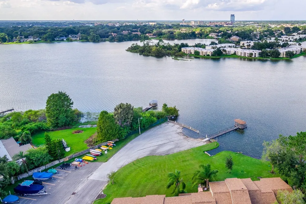 604 CHESTNUT OAK CIRCLE #102 Altamonte Springs, FL 32701