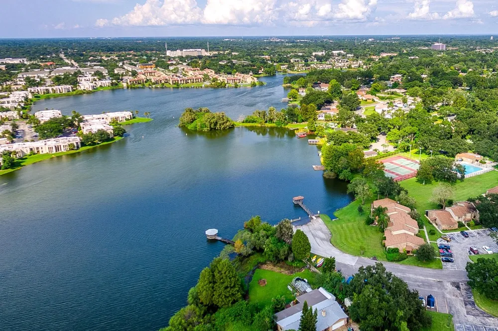 604 CHESTNUT OAK CIRCLE #102 Altamonte Springs, FL 32701