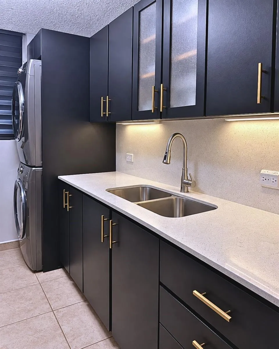 170 Av. Arterial Hostos CONDOMINIO PARQUE CENTRO, EDIFICIO UCAR #2 San Juan, PR 00918