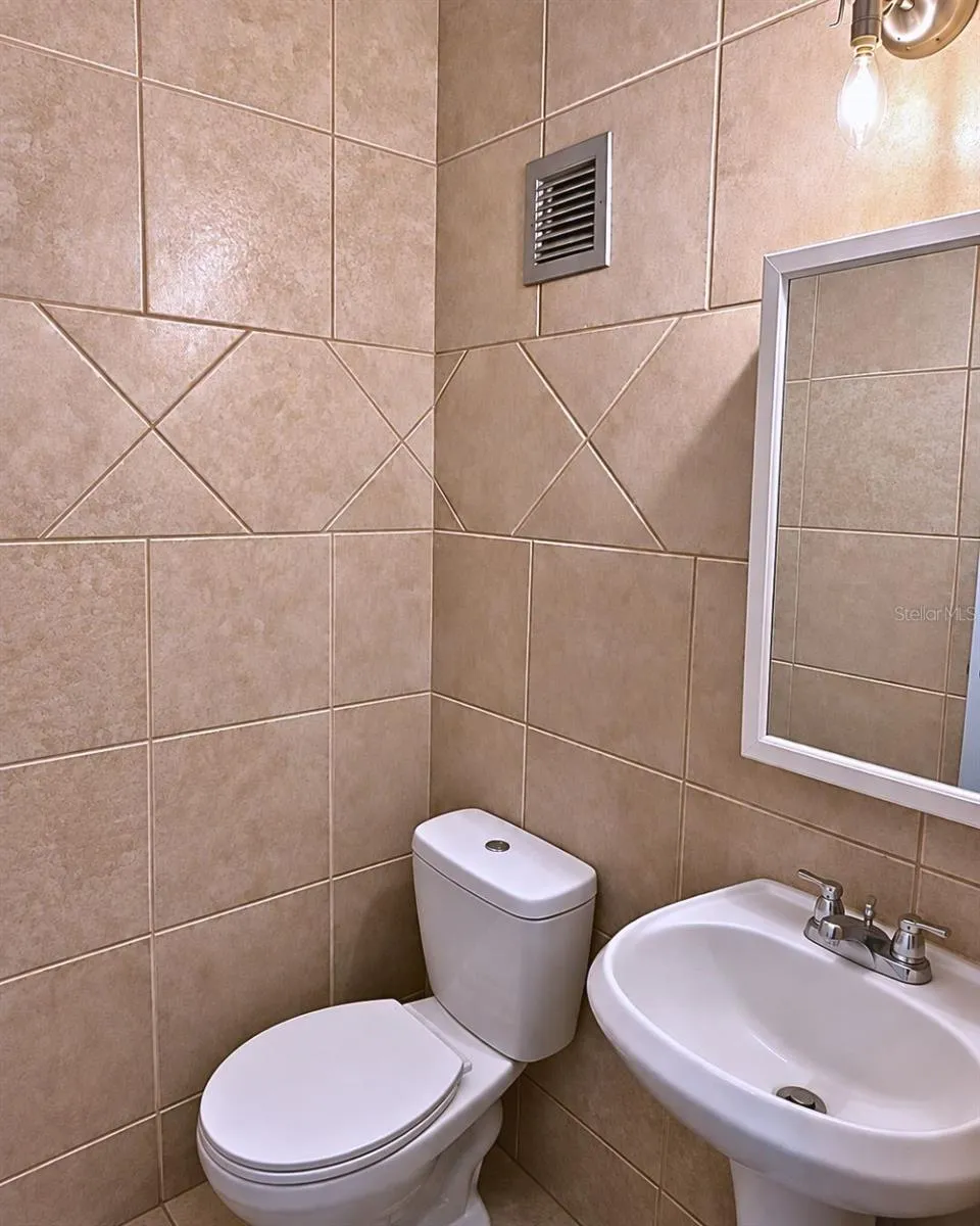 170 Av. Arterial Hostos CONDOMINIO PARQUE CENTRO, EDIFICIO UCAR #2 San Juan, PR 00918