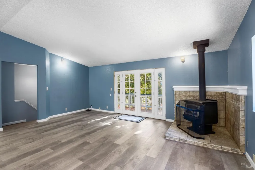 4460 Daisy Drive Willits, CA 95490