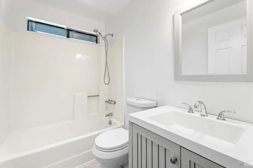 4460 Daisy Drive Willits, CA 95490