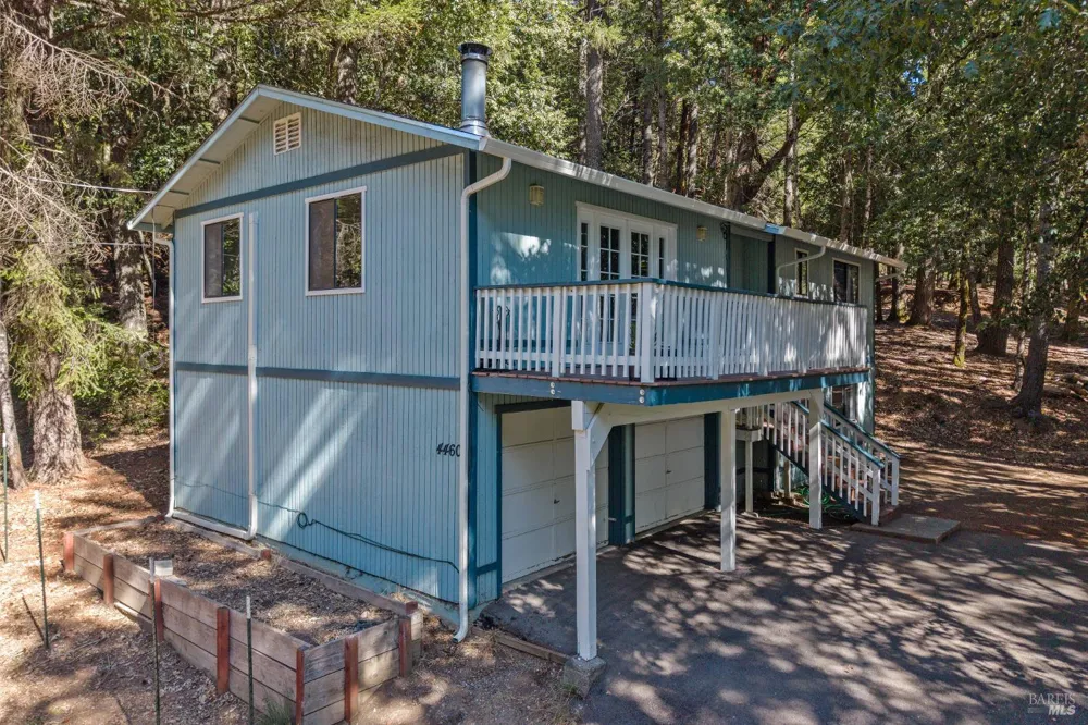 4460 Daisy Drive Willits, CA 95490