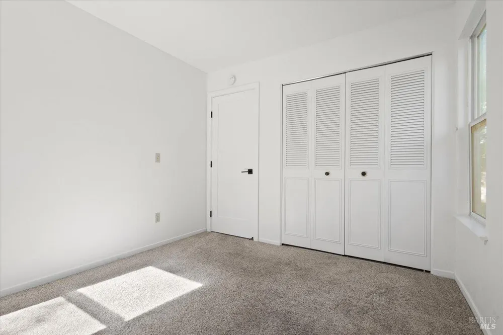 1963 Knolls Drive Santa Rosa, CA 95405