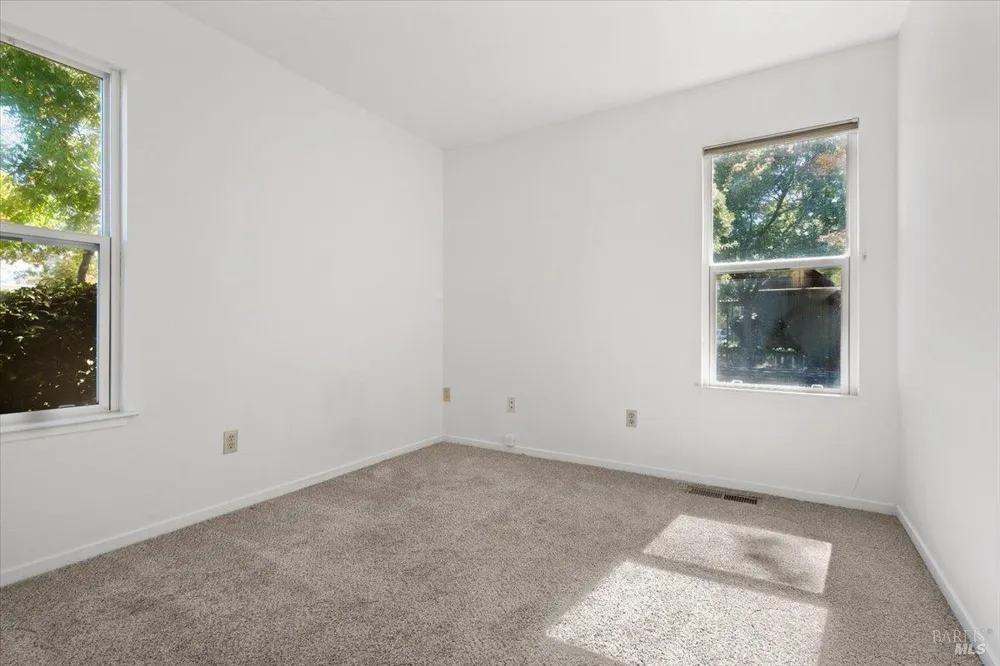 1963 Knolls Drive Santa Rosa, CA 95405