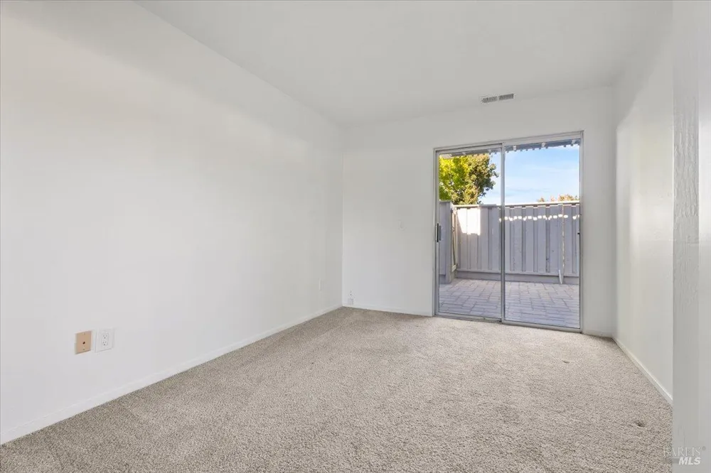 1963 Knolls Drive Santa Rosa, CA 95405