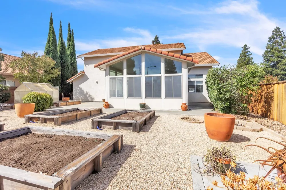 231 Sungate Court Vacaville, CA 95688