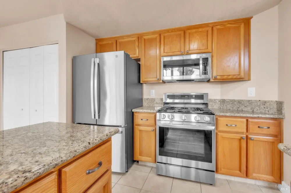 231 Sungate Court Vacaville, CA 95688