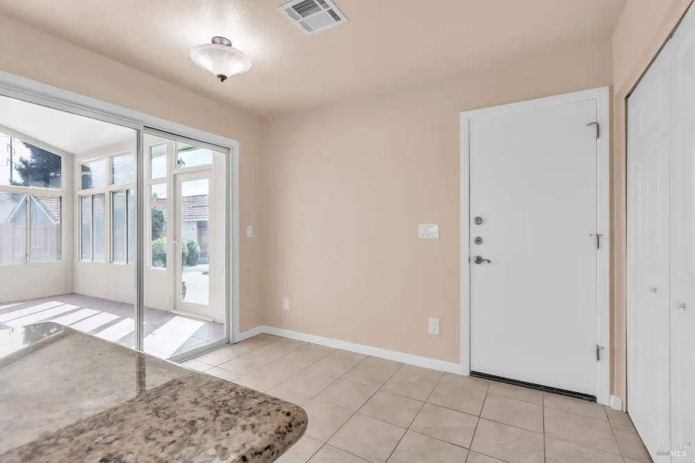 231 Sungate Court Vacaville, CA 95688
