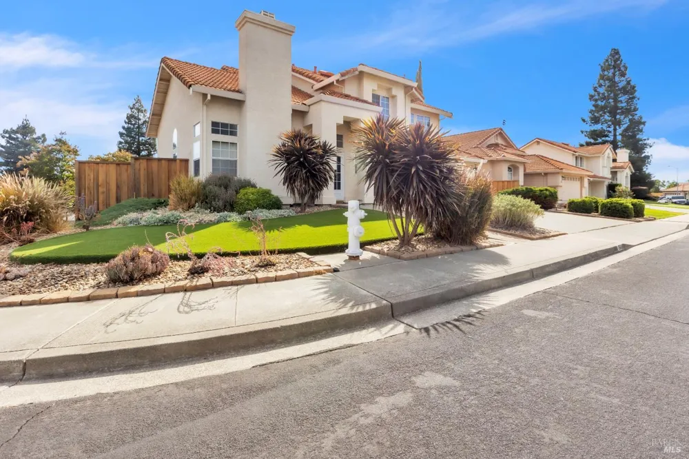 231 Sungate Court Vacaville, CA 95688