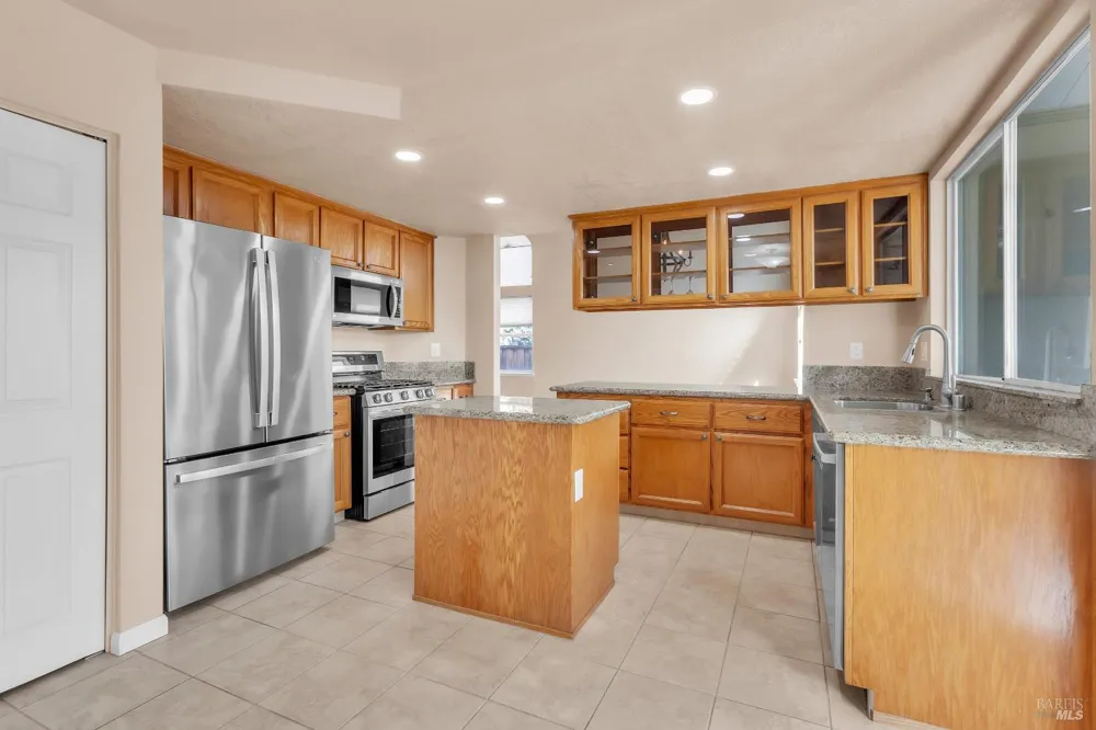 231 Sungate Court Vacaville, CA 95688