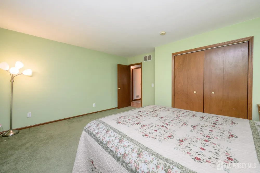 152 Nautilus Drive Stafford, NJ 08050